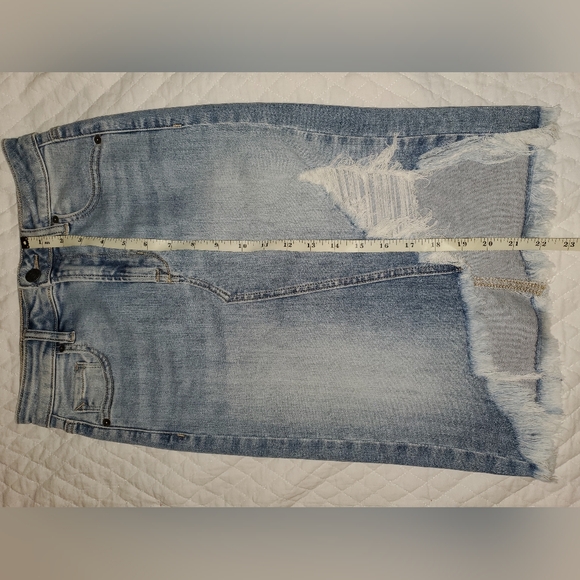HIDDEN distressed denim skirt - Picture 3 of 11